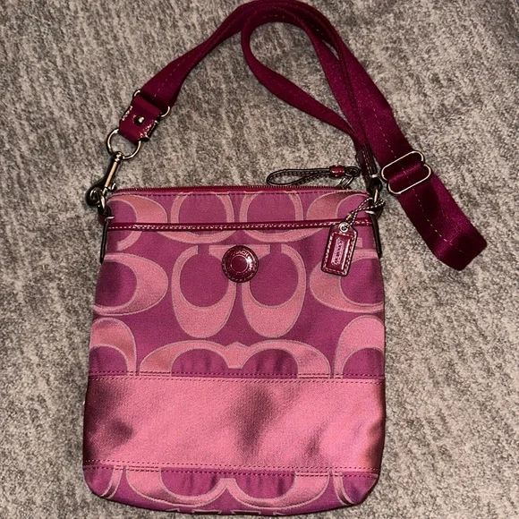 Coach Crossbody Bag - Picture 4 of 8